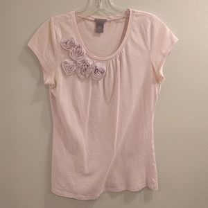 Ann Taylor pretty, versatile top w/ flower details